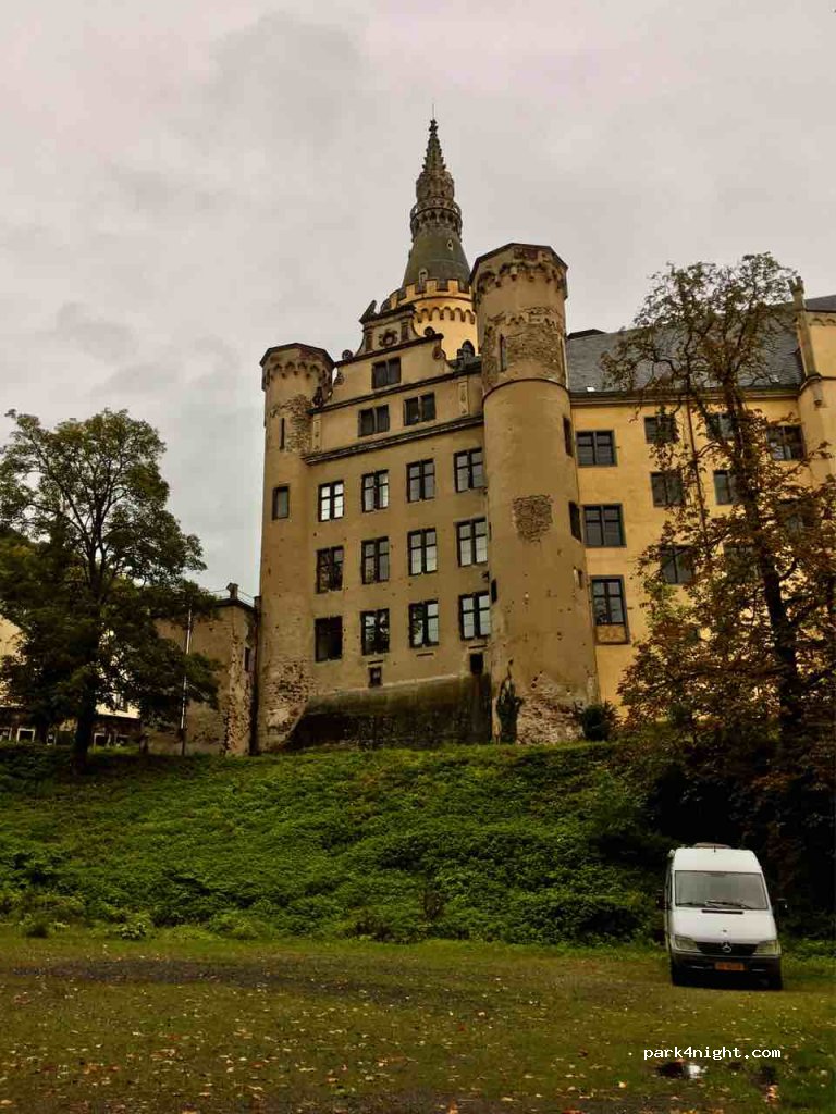 (53557) Bad Hönningen - 2 Am Schlossgarten — foto