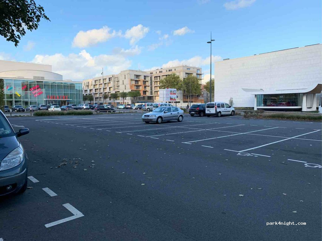 (59140) Dunkerque - 109 Place du Général de Gaulle — foto 3