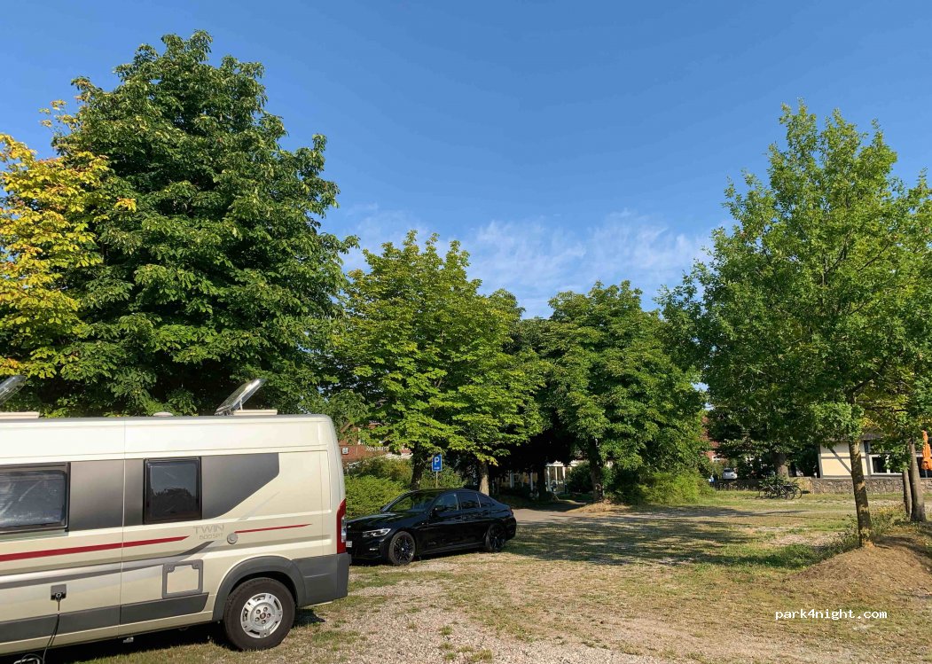 Hotelparkplatz Hotel Klützer Winkel — foto