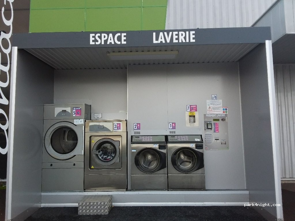 (43230) Paulhaguet - 11 Avenue de la Gare — foto 3