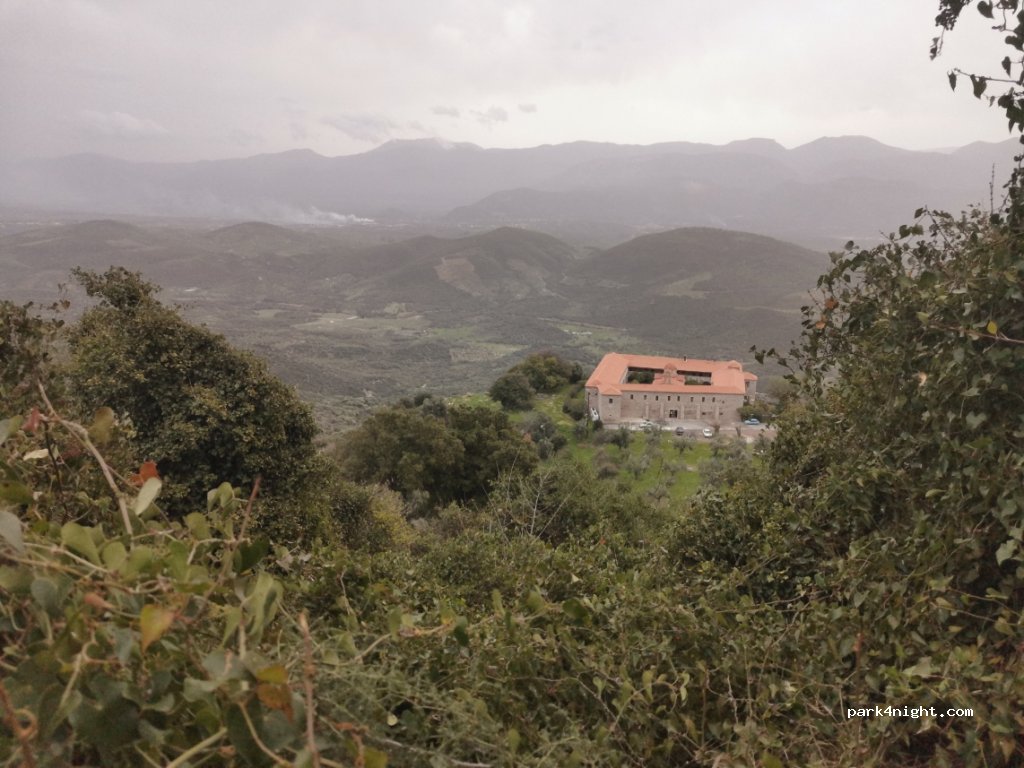 (240 02) Moni Voulkanou - Unnamed Road — foto 2