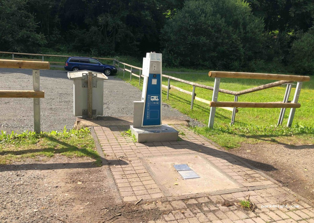 Wohnmobilstellplatz Pronsfeld — foto