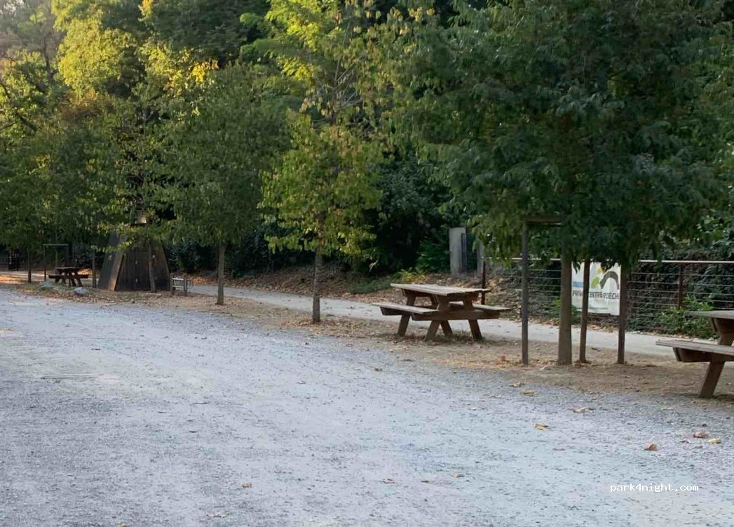 (07800) Saint-Laurent-du-Pape - Roussel — foto 3