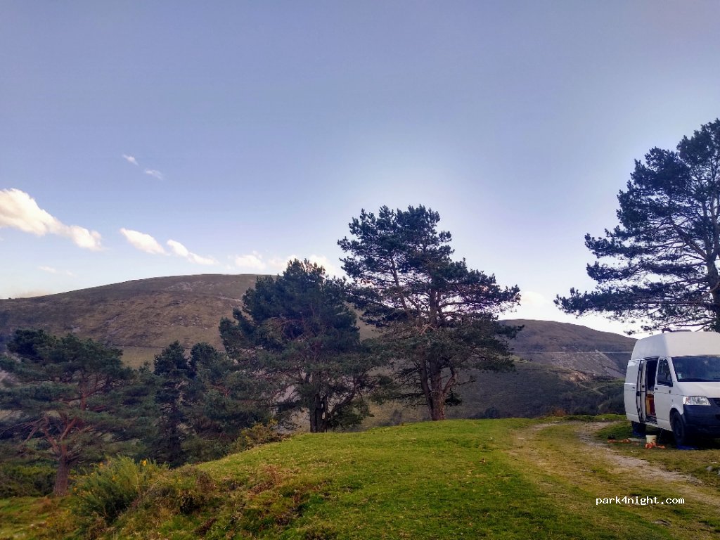 (33874) Tineo - Unnamed Road — foto 2
