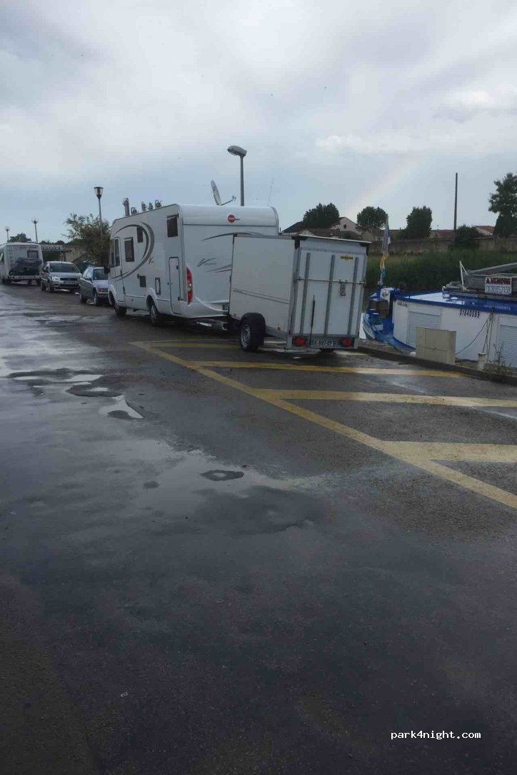 (30800) Saint-Gilles - 2 Chemin de la Fontaine Gillienne — foto