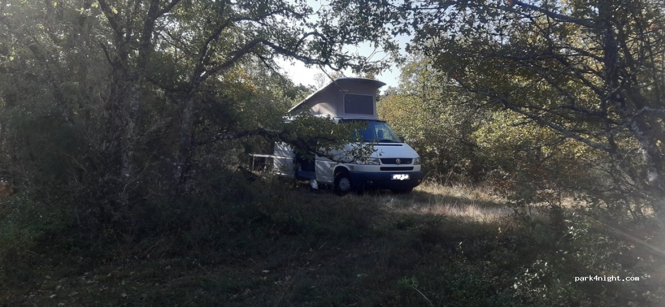 (82140) Saint-Antonin-Noble-Val - D19 — foto