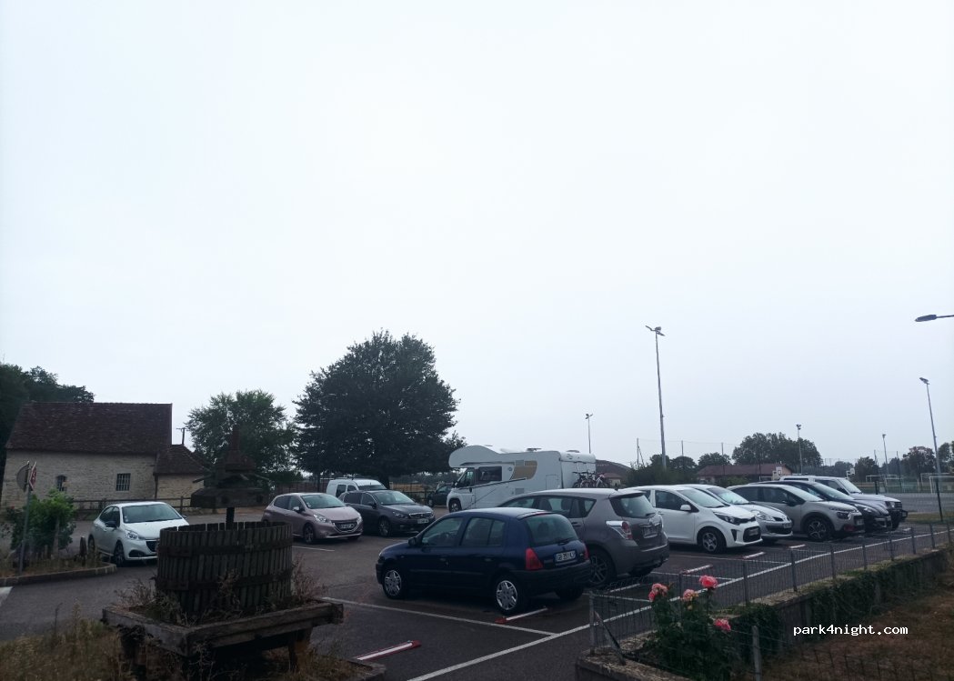 (01160) Saint-Martin-du-Mont - 85 Route du Farget — foto 3