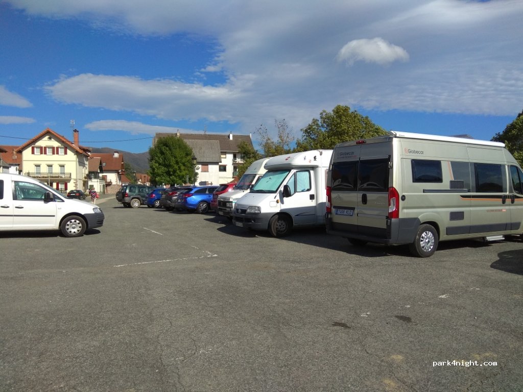 (31640) Burguete - 2 Calle Zubiarte — foto