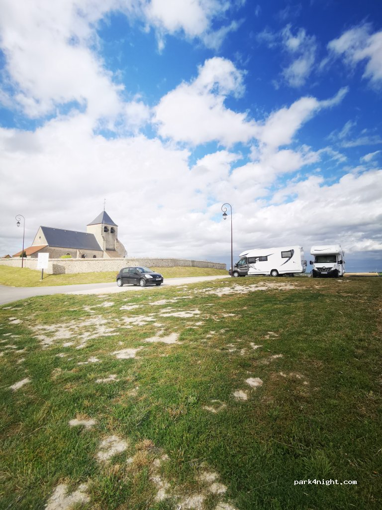 (10100) Saint-Hilaire-sous-Romilly - Route de l'Église — foto 3