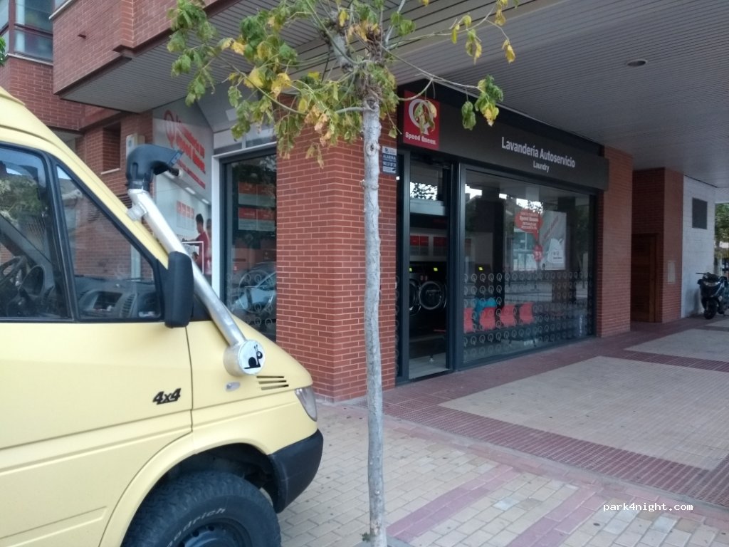(26500) Calahorra - 1 Plaza Maestro Ángel Arroyo — foto