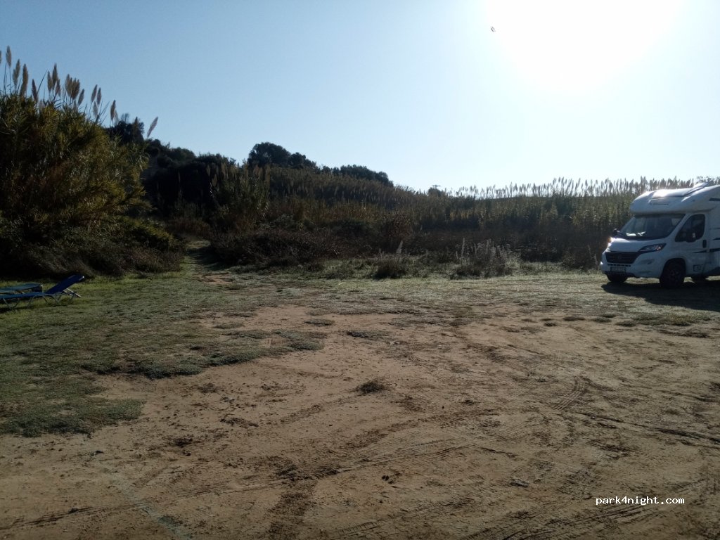 (490 81) Sidari - Unnamed Road — foto 2