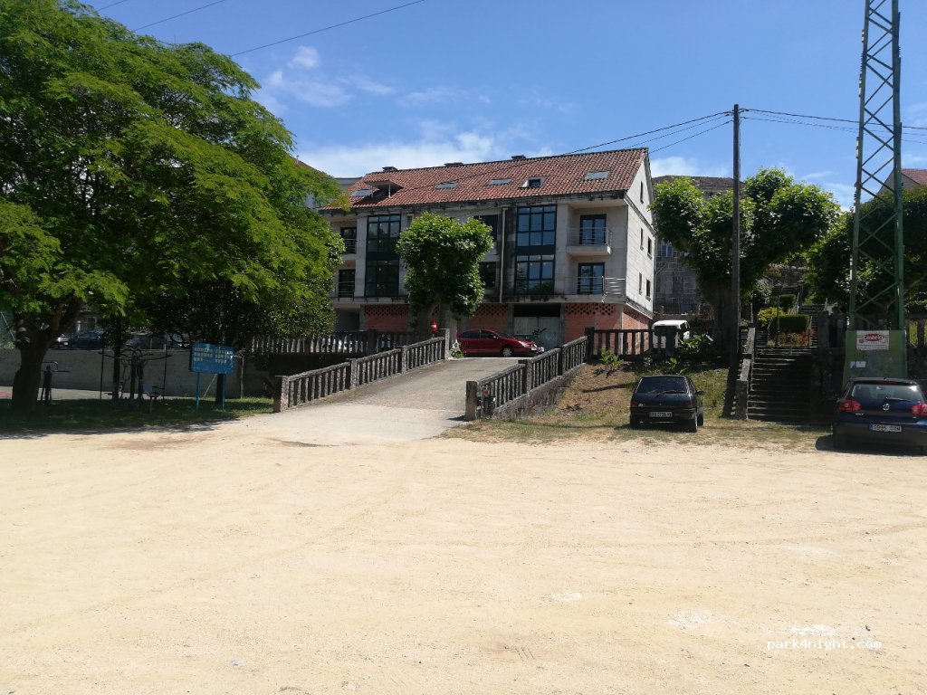 (36890) Mondariz-Balneario - 14 Avenida Enrique Peinador Vela — foto 3