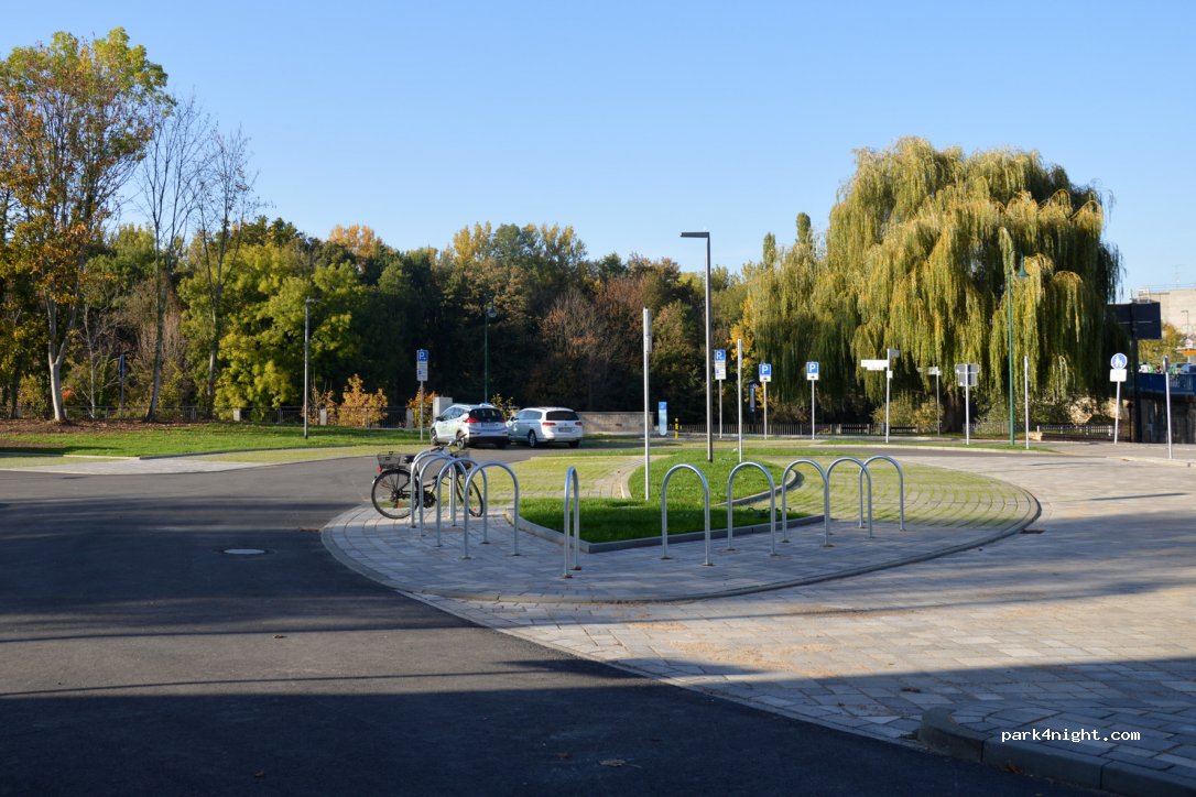 (06667) Weißenfels - 10 Niemöllerplatz — foto