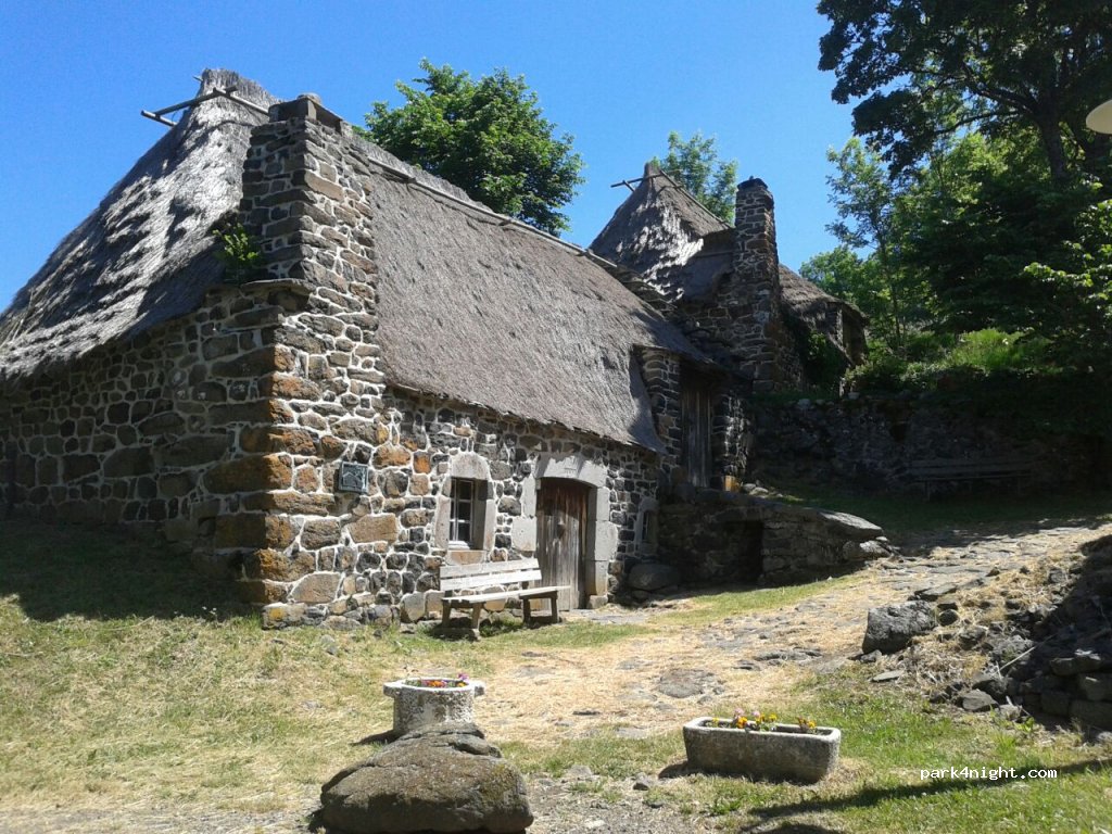 (43550) Saint-Front - Les Maziaux — foto