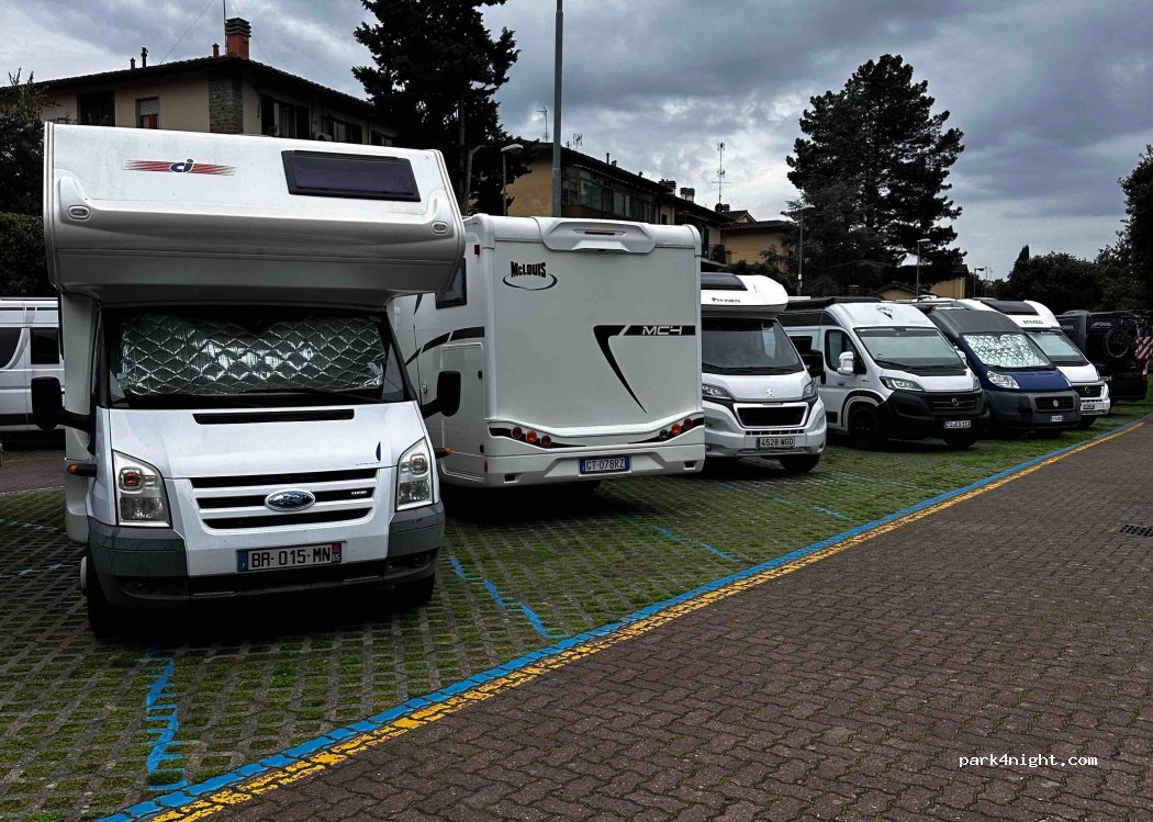 Area Sosta Camper Gelsomino — foto 4