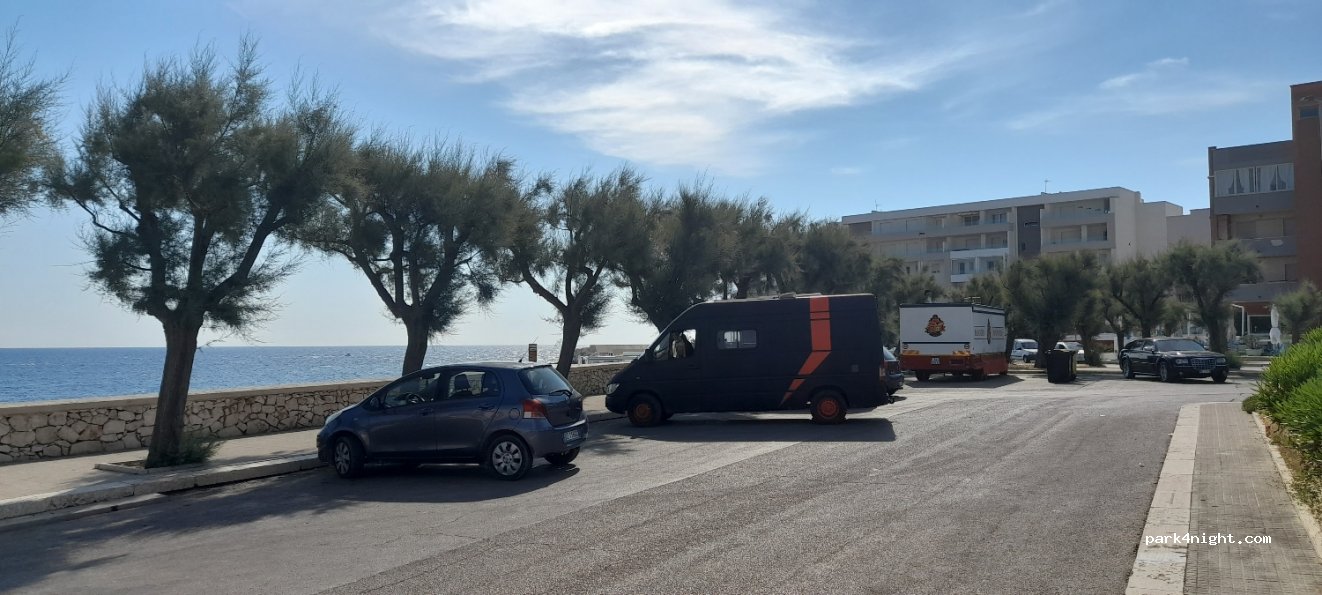 (70043) Monopoli - 1D Via Giuseppe Ungaretti — foto