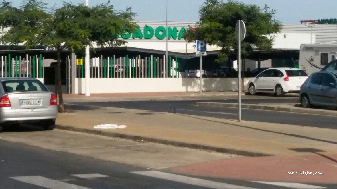 (21100) Punta Umbría - 7 Plaza Eloy Martín Mayor — foto