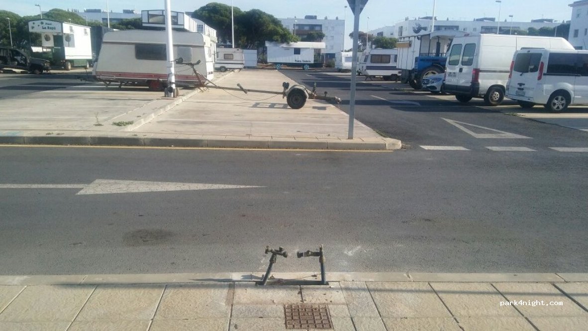 (21100) Punta Umbría - 7 Plaza Eloy Martín Mayor — foto 3