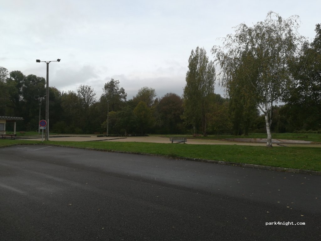 (16470) Saint-Michel - 18 Impasse Chantoiseau — foto