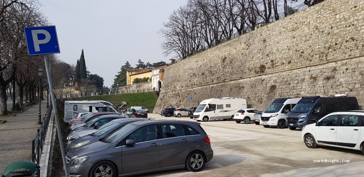 (25121) Brescia - 13 Via del Castello — foto