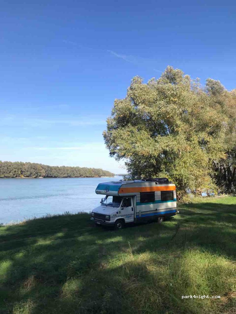 (6513) Dunafalva - Unnamed Road — foto