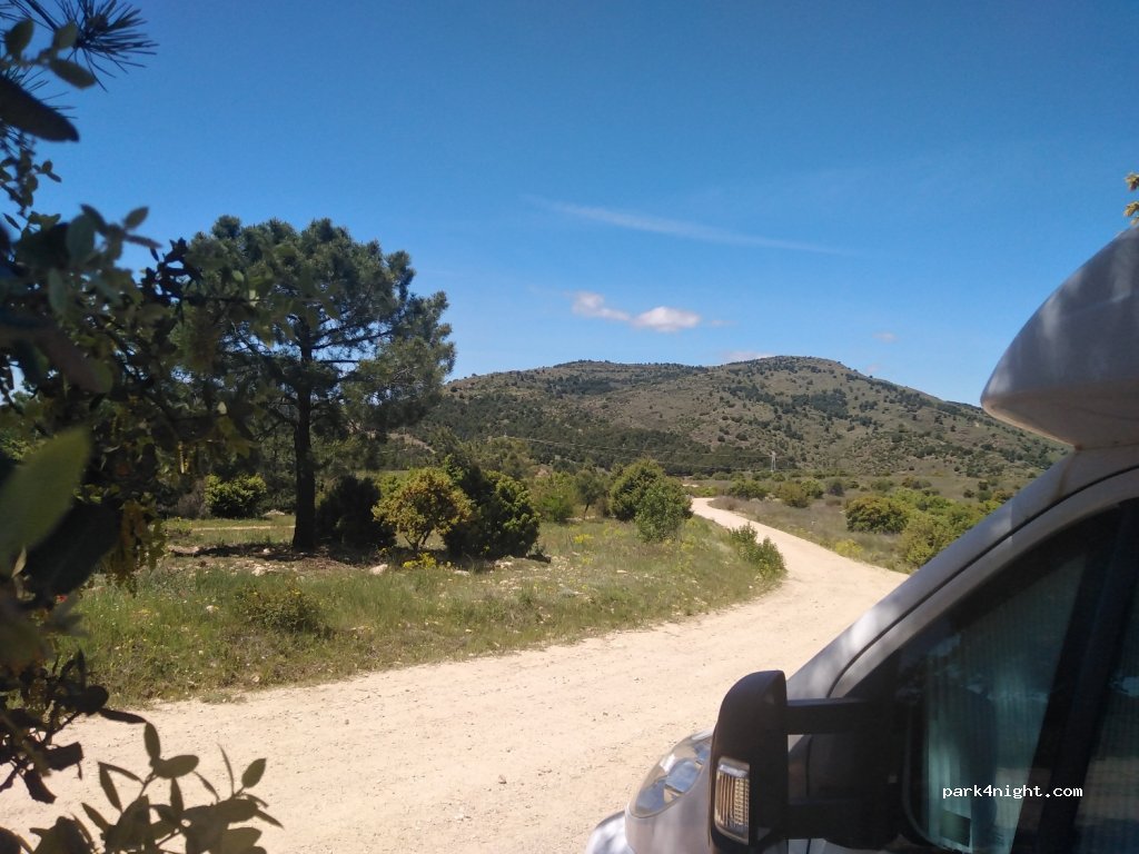 (50300) Calatayud - Camino Forestal de la Sierra Vicor — foto 3