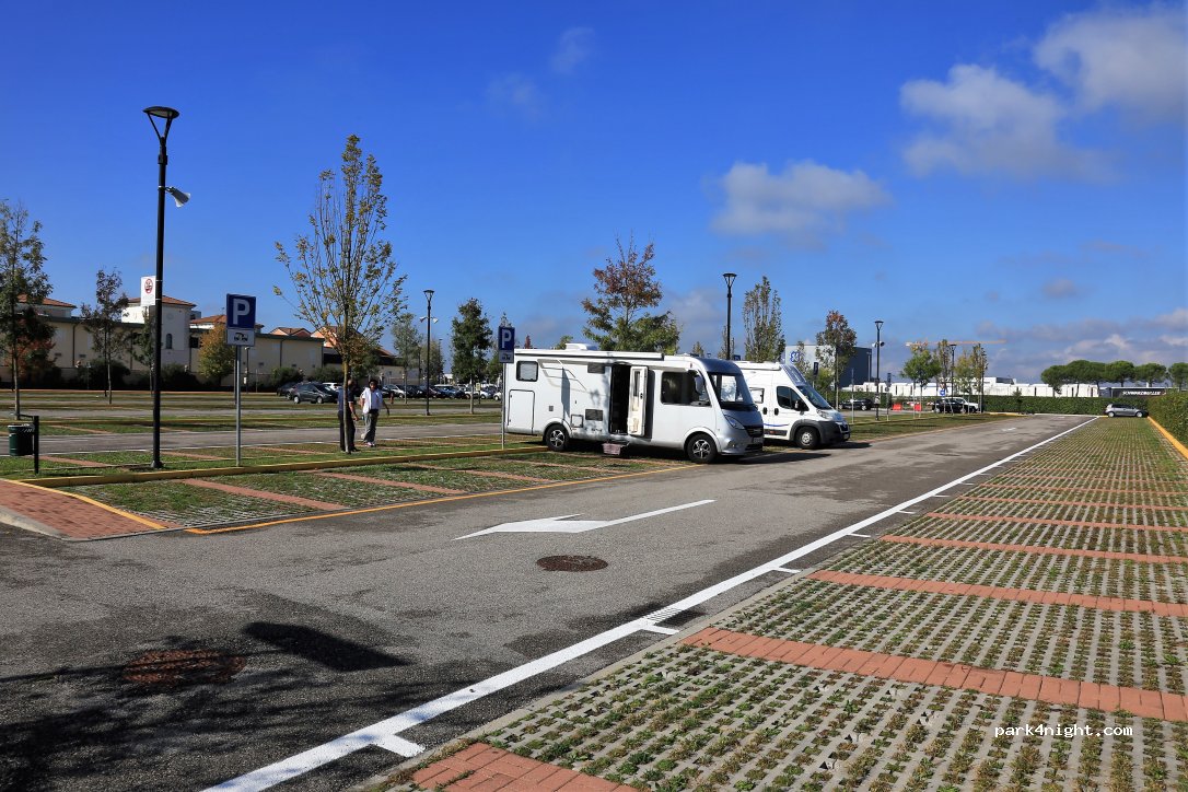 (30020) Noventa di Piave - 1 Via Marco Polo — foto