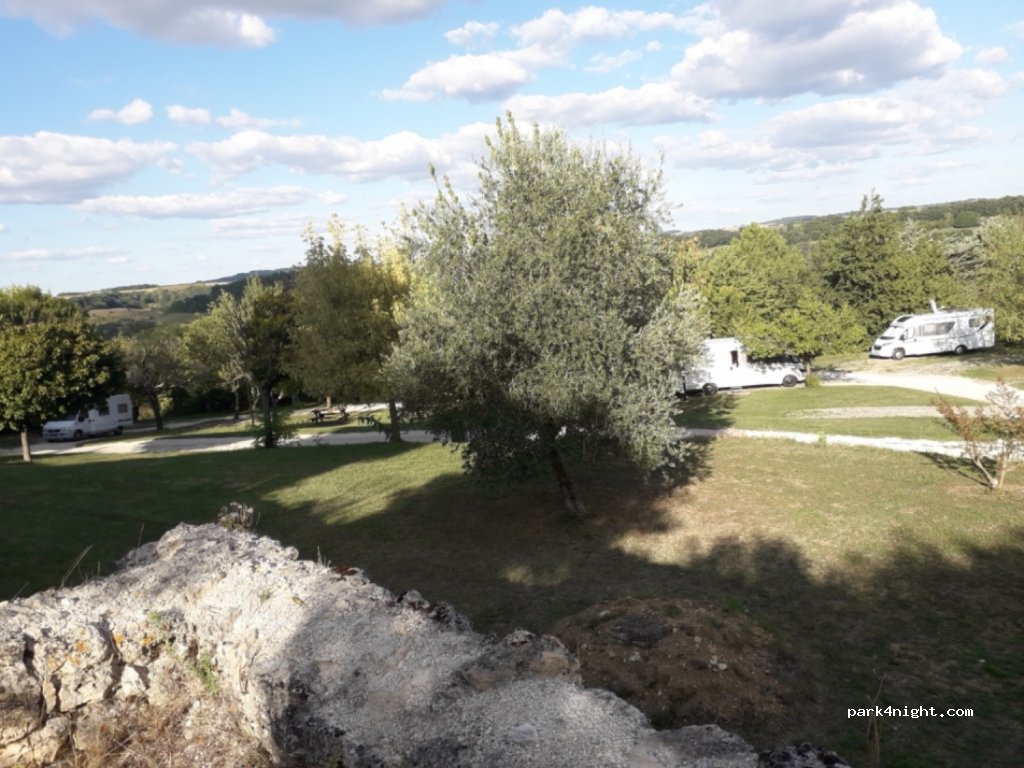 (32380) Saint-Clar - 2-8 Chemin de Ronde — foto 2