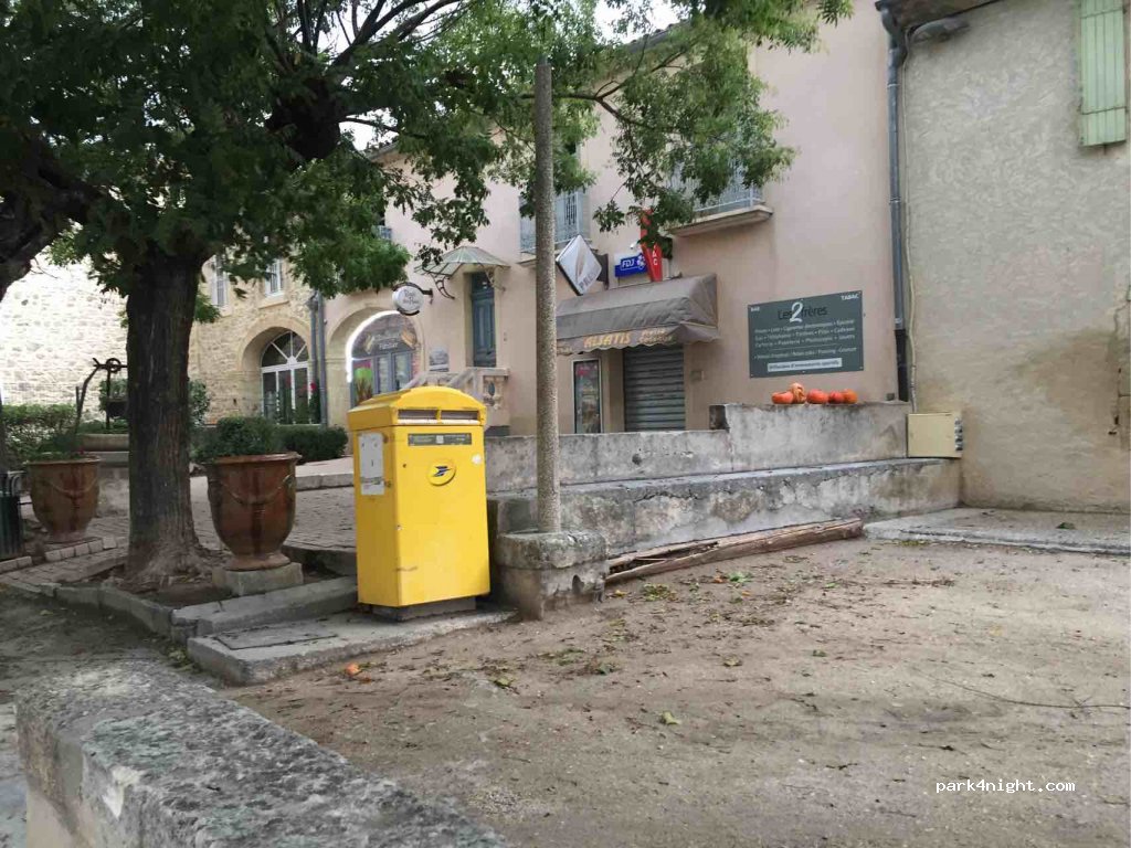 (30730) Montpezat - 10 Rue des Écoles — foto