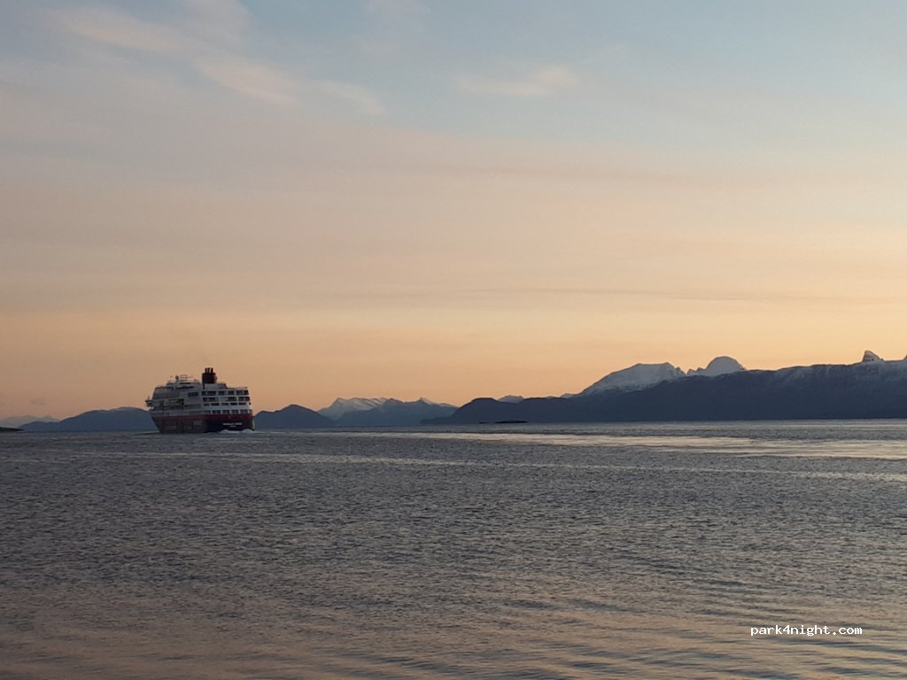 (9405) Harstad - 3 Rikard Kaarbøs gate — foto 2