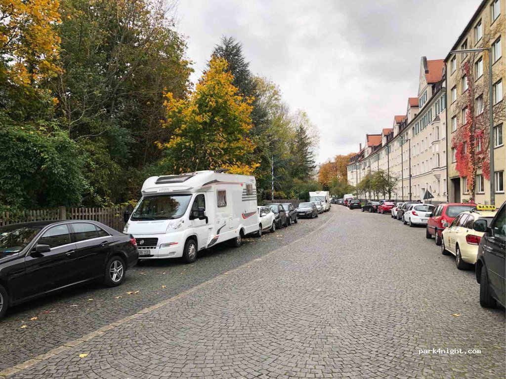 (81543) München - 8 Teutoburger Straße — foto