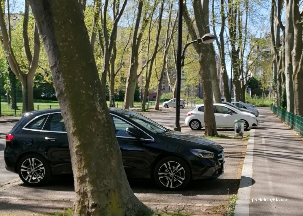 (67000) Strasbourg - 1 Rue des Arquebusiers — foto