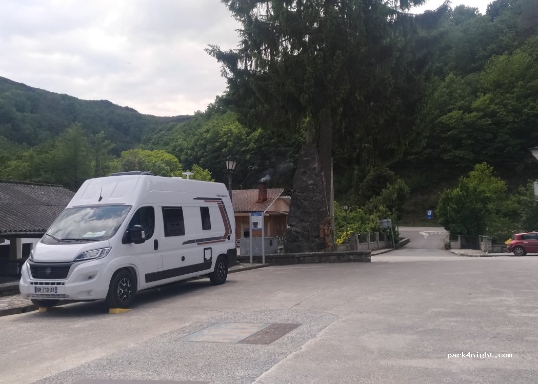 (27630) Triacastela - 1 Praza da Deputación — foto 4