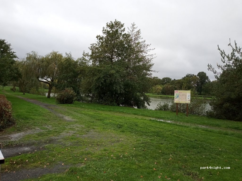 (03340) Chapeau - 2 Route de Mercy — foto 2