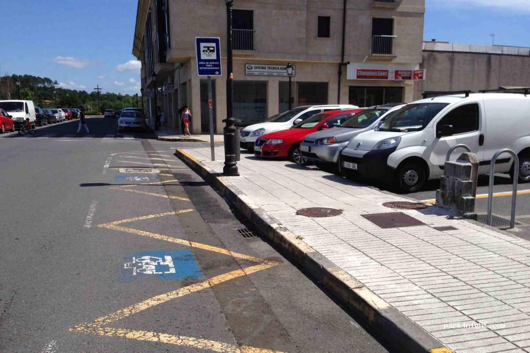 (15220) Bertamiráns - Rúa das Pesqueiras — foto