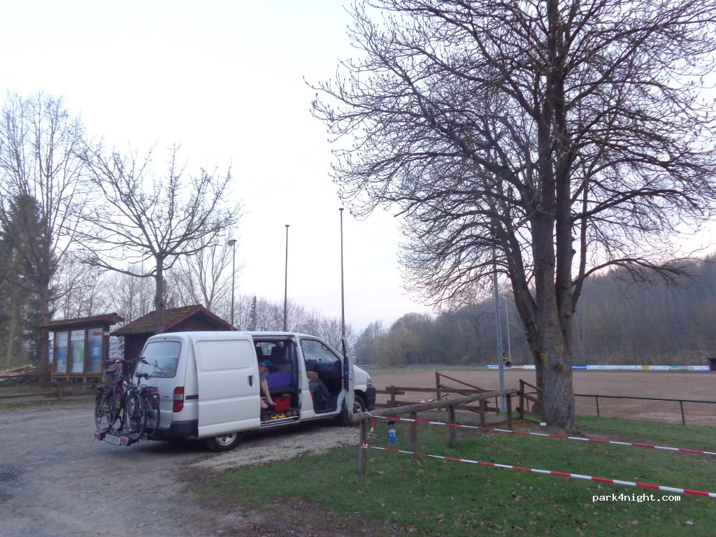 (34479) Breuna - 112 Wettesinger Straße — foto