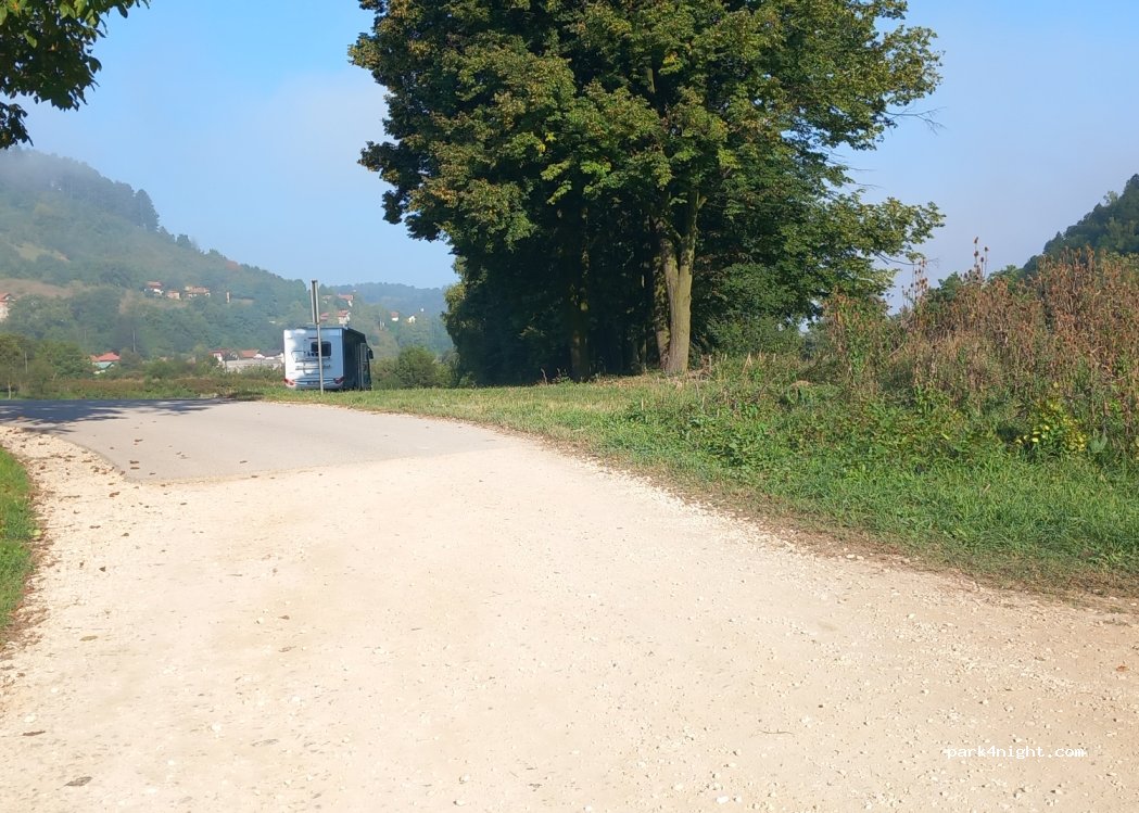 (71300) Visoko - Unnamed Road — foto 2