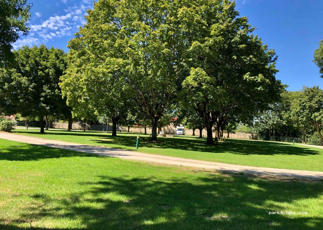 Camping de mon Village de Brioux-sur-Boutonne — foto 3