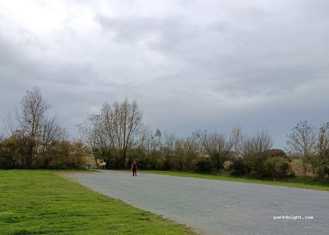 (50430) Lessay - 41 Place Saint-Cloud — foto 5