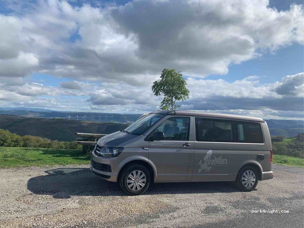 (12620) Castelnau-Pégayrols - D515 — foto