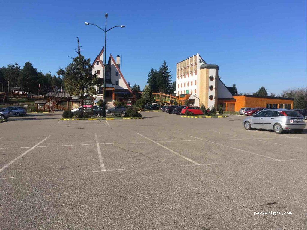 (74270) Teslić - Unnamed Road — foto
