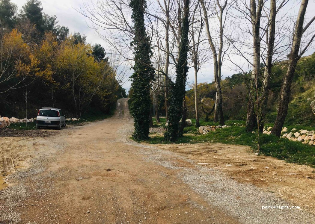(21231) Klis - Unnamed Road — foto