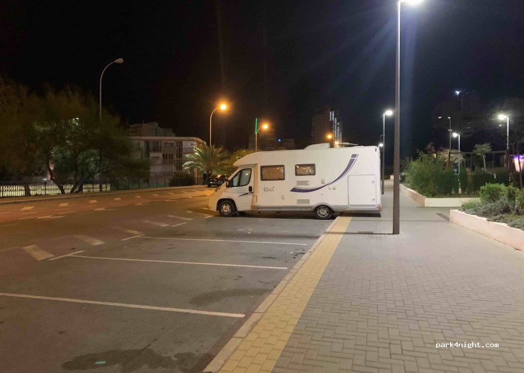 (03502) Benidorm - 12A Avenida la Villajoyosa — foto