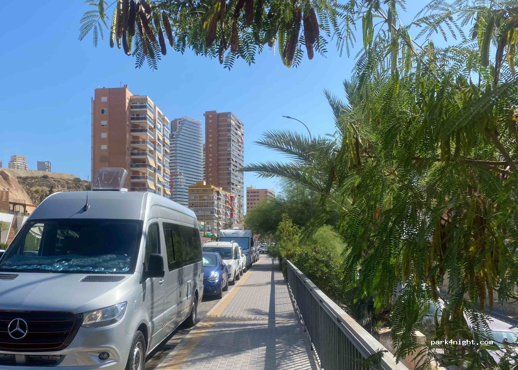 (03502) Benidorm - 12A Avenida la Villajoyosa — foto 2