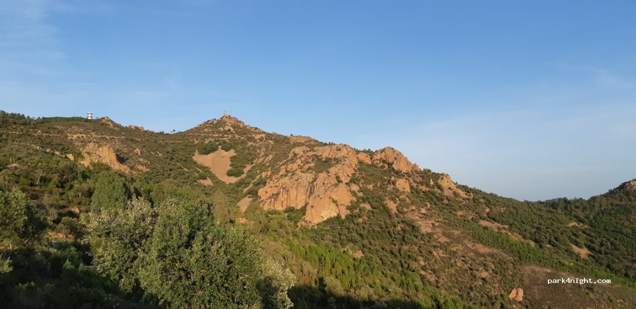(83600) Fréjus - Route des Cols — foto 2