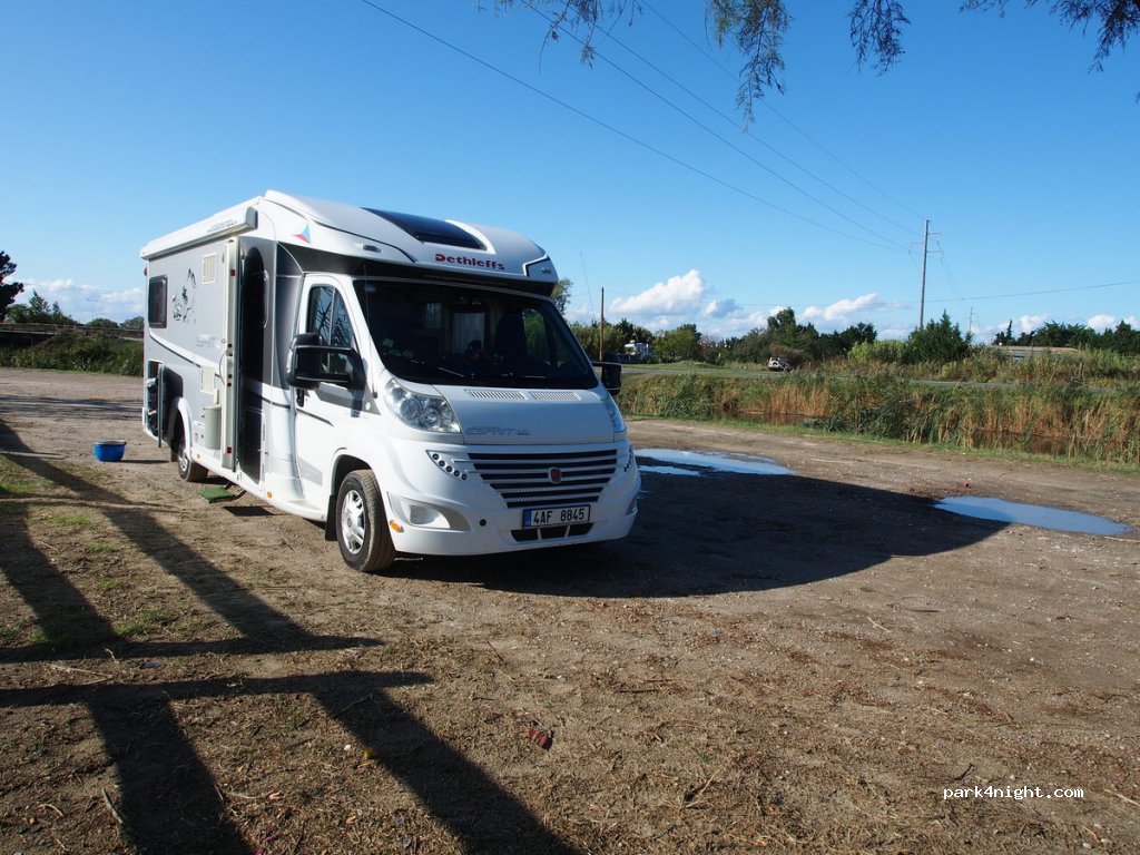 (30220) Aigues-Mortes - 58 Rue de la Pinède — foto 2