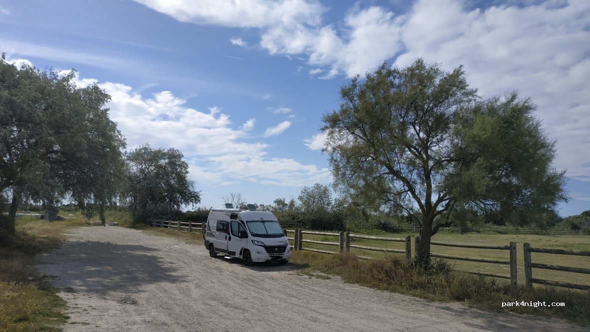 (30220) Aigues-Mortes - 58 Rue de la Pinède — foto 3