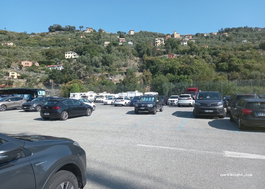 (16038) Santa Margherita Ligure - Via Garibotti — foto