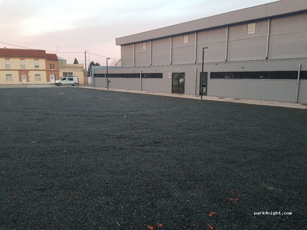 (40450) Nava de la Asunción - 11 Avenida del Balonmano Nava — foto 2