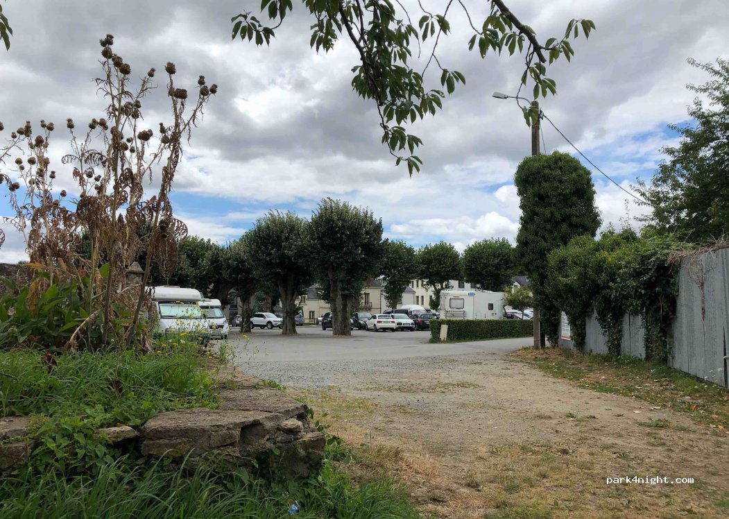 (56130) La Roche-Bernard - 9 Place du Dôme — foto 3
